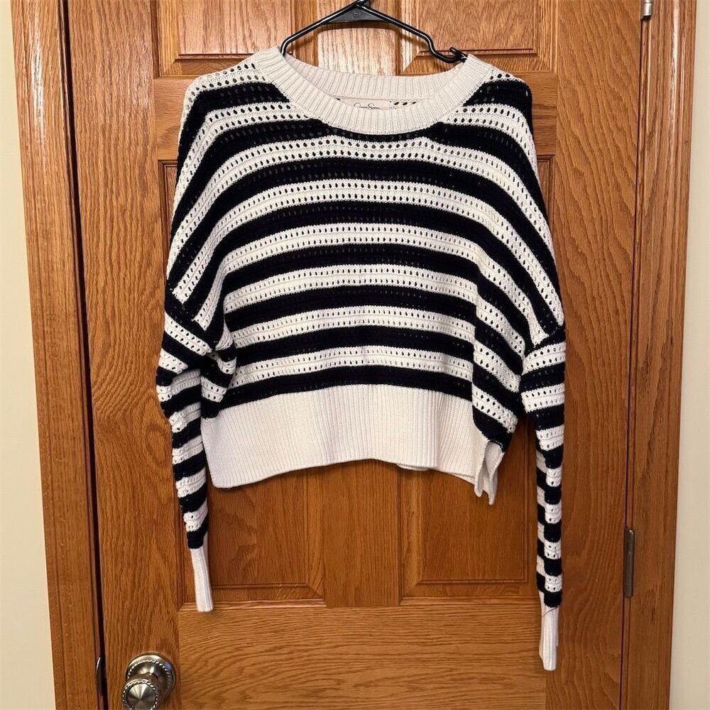 Jessica Simpson Women's L Black & White Striped Knit Pullover Sweater